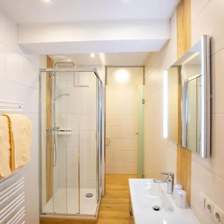Unerzhuberhof Апартаменты *